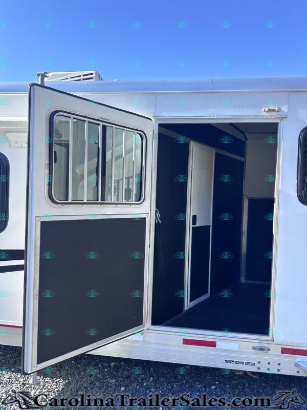 Used Horse Trailers for Sale