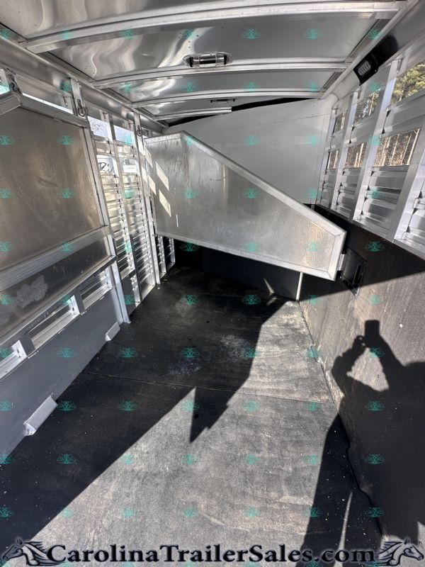 Used Horse Trailers for Sale