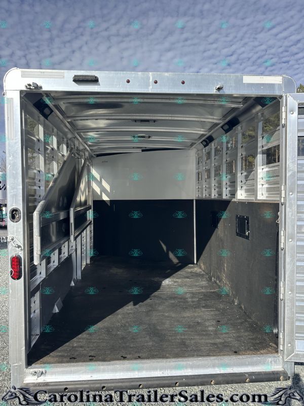 Used Horse Trailers for Sale