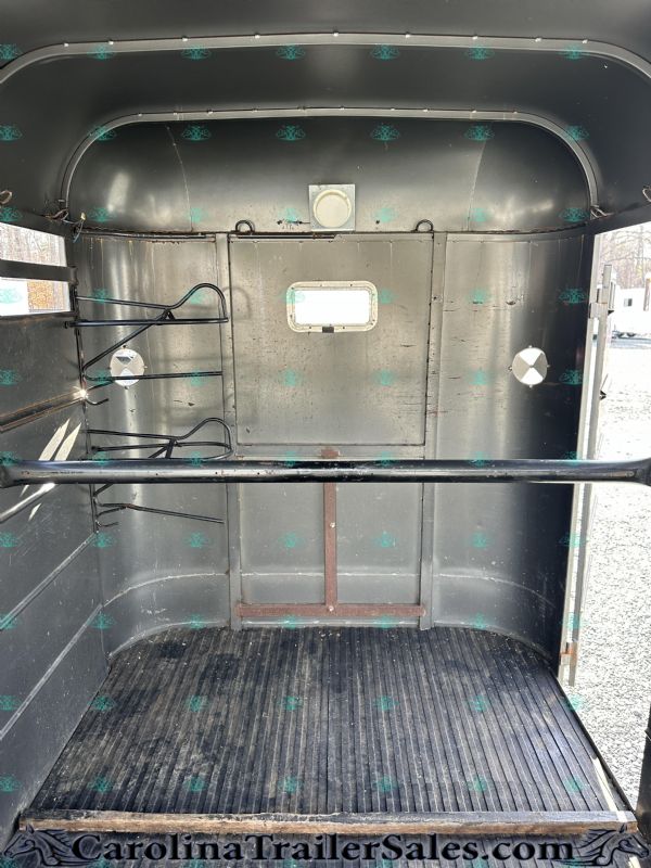 Used Horse Trailers for Sale