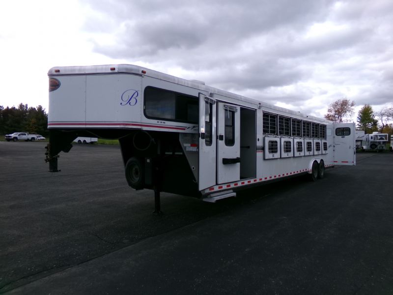 Used Horse Trailers for Sale