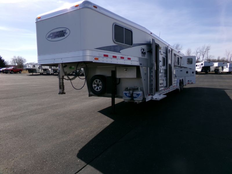 Used Horse Trailers for Sale
