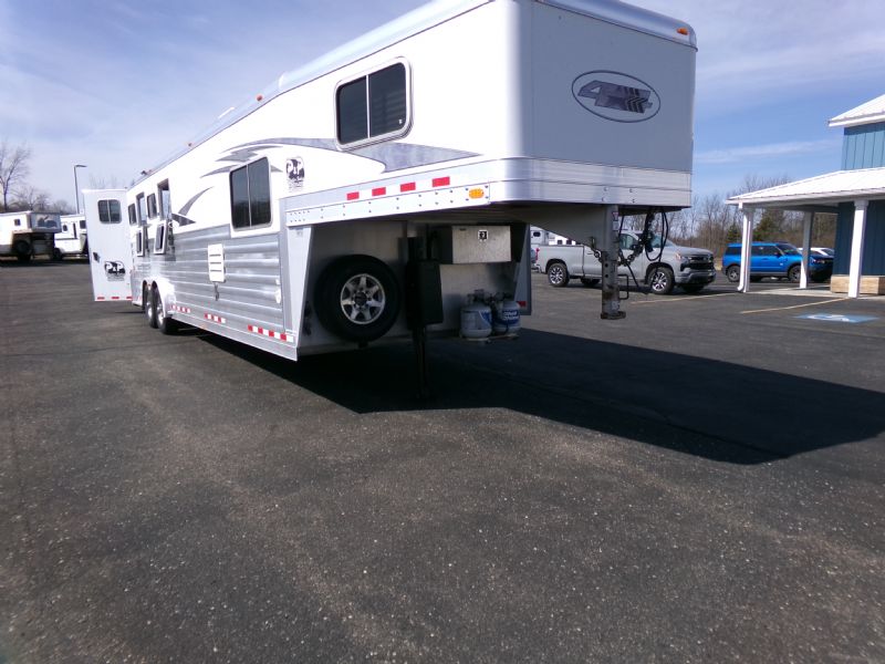 Used Horse Trailers for Sale