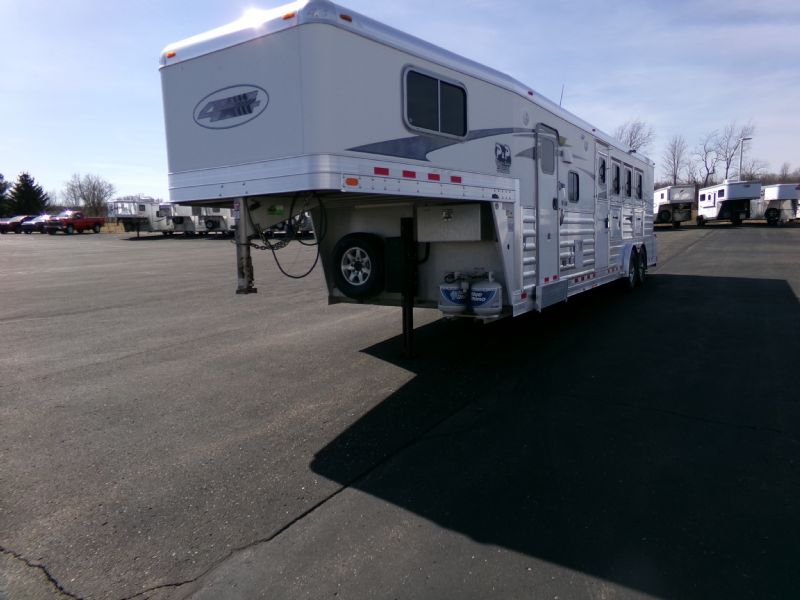 Used Horse Trailers for Sale