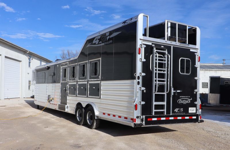 Used Horse Trailers for Sale