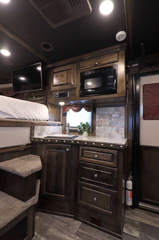 Used Horse Trailers for Sale