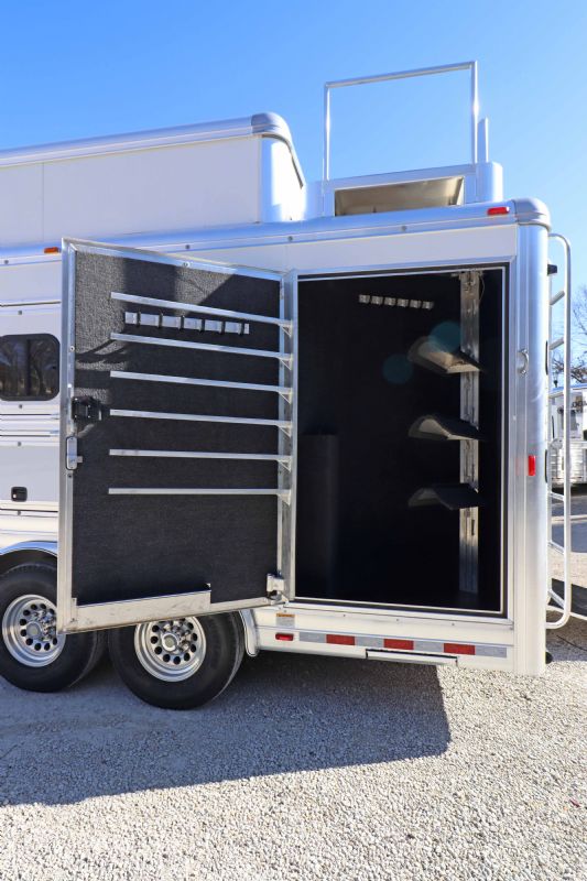 Used Horse Trailers for Sale