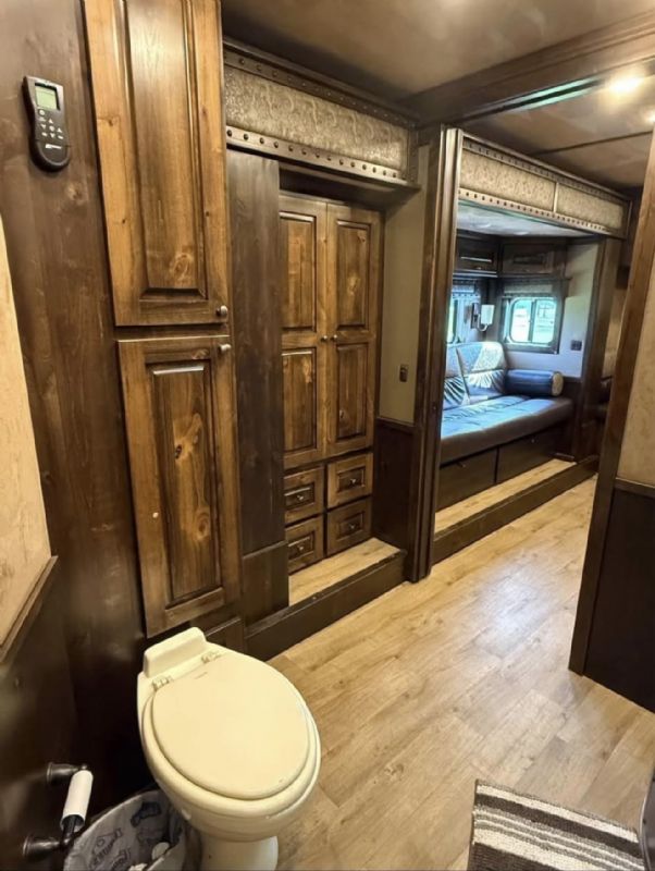 Used Horse Trailers for Sale