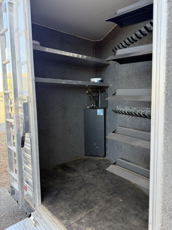 Used Horse Trailers for Sale