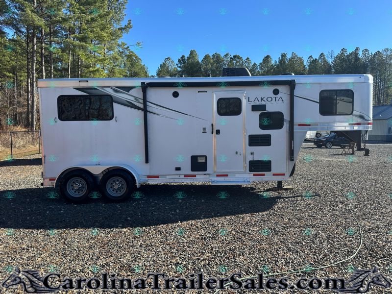 Used Horse Trailers for Sale