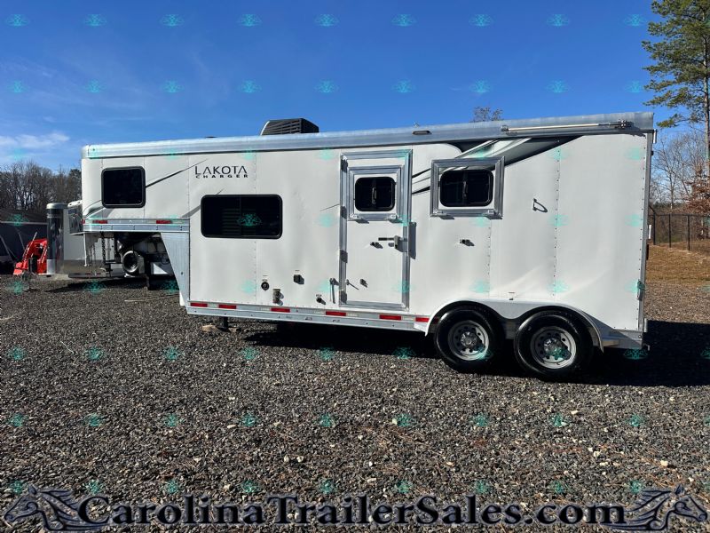 Used Horse Trailers for Sale