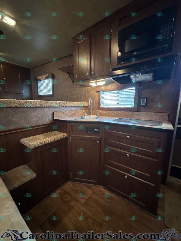 Used Horse Trailers for Sale