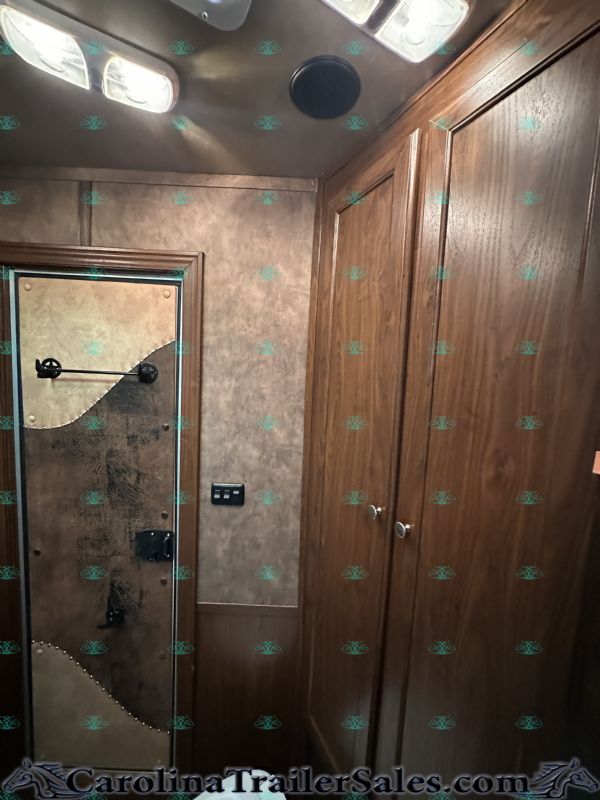 Used Horse Trailers for Sale