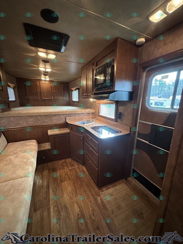 Used Horse Trailers for Sale