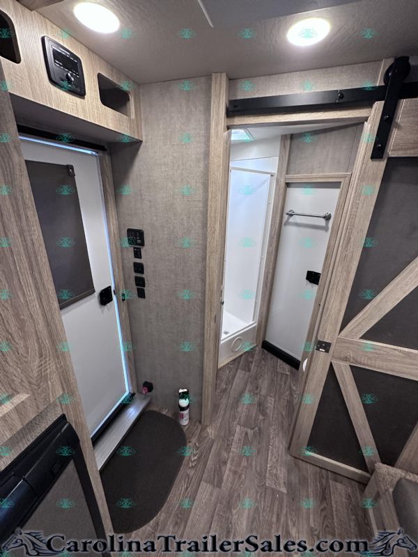 Used Horse Trailers for Sale