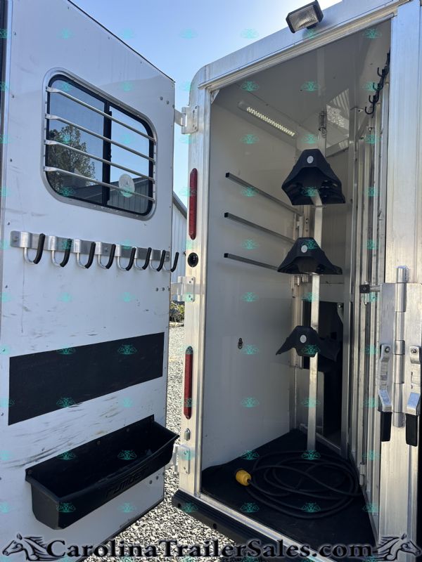 Used Horse Trailers for Sale