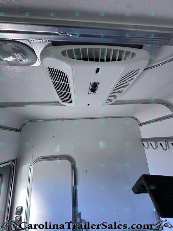 Used Horse Trailers for Sale