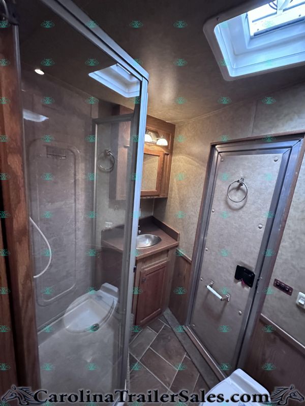 Used Horse Trailers for Sale