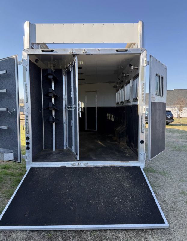 Used Horse Trailers for Sale