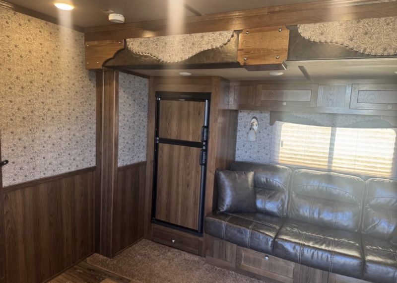 Used Horse Trailers for Sale