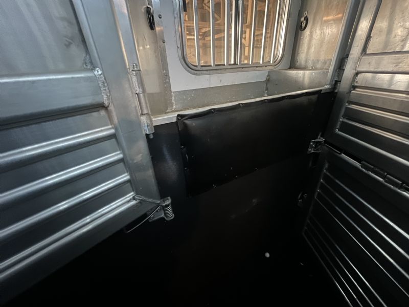 Used Horse Trailers for Sale