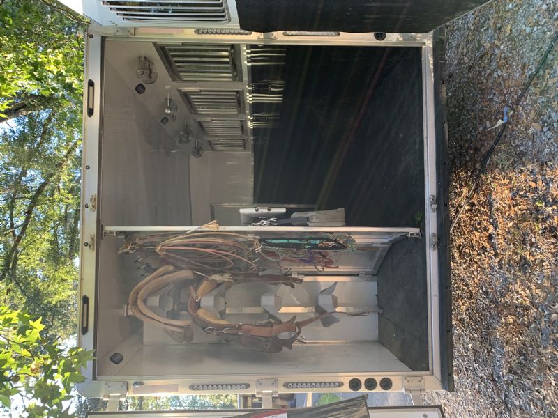 Used Horse Trailers for Sale