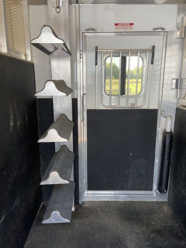 Used Horse Trailers for Sale