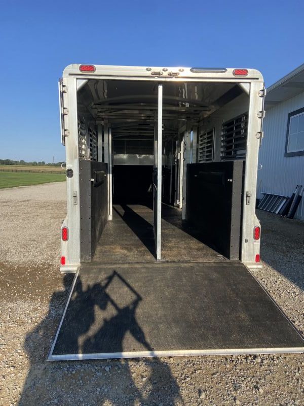 Used Horse Trailers for Sale