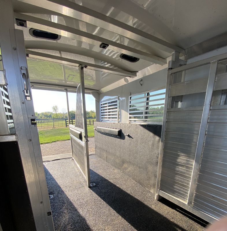 Used Horse Trailers for Sale