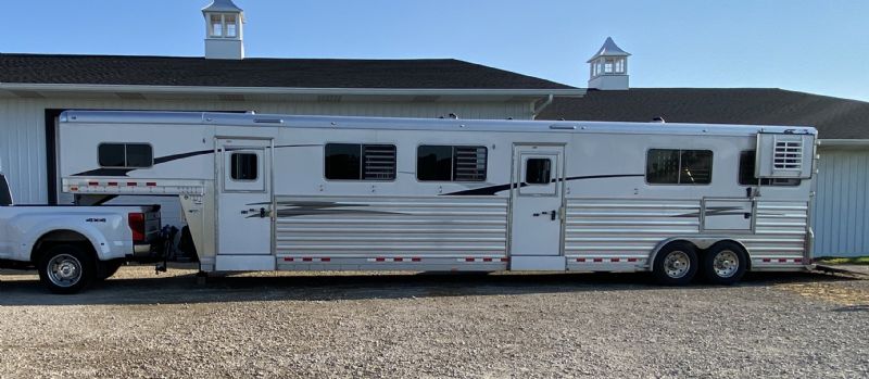 Used Horse Trailers for Sale