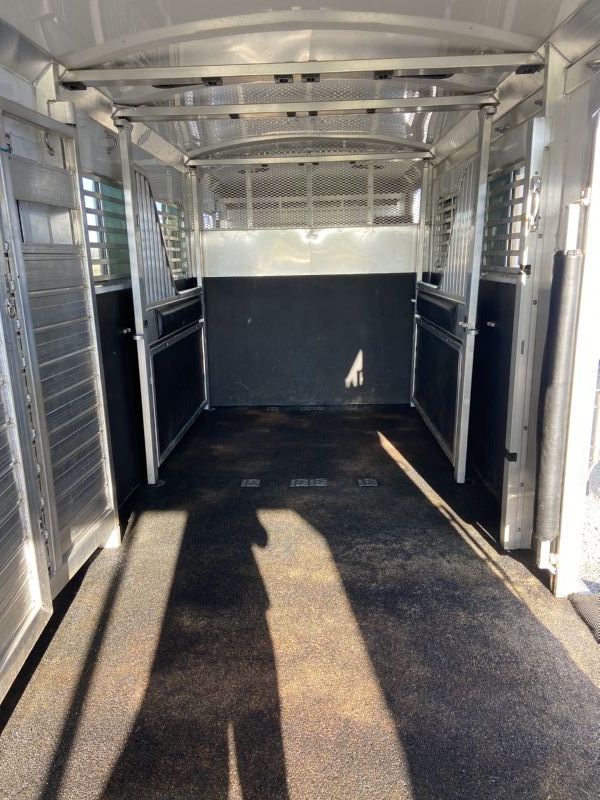 Used Horse Trailers for Sale