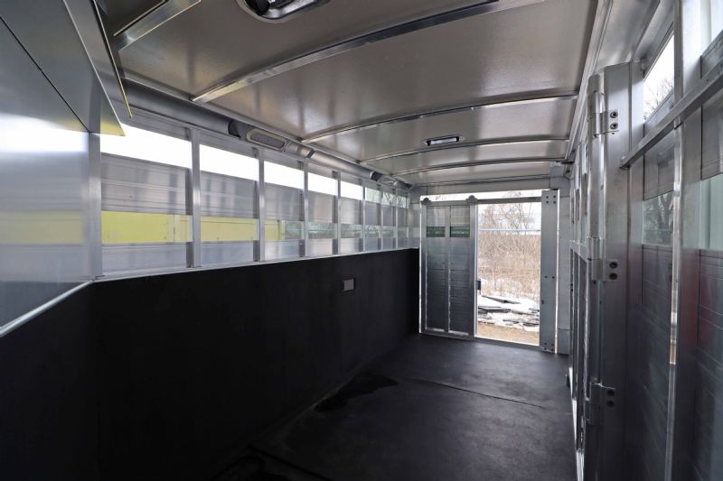 Used Horse Trailers for Sale