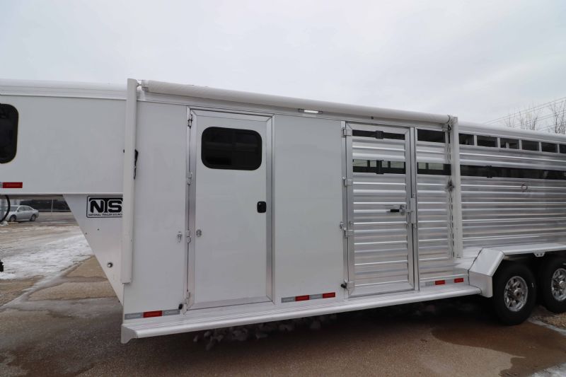 Used Horse Trailers for Sale