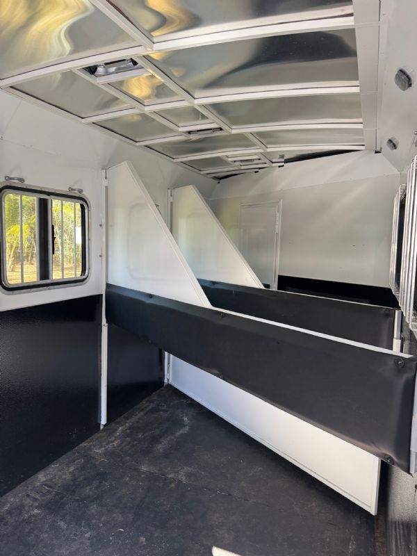 Used Horse Trailers for Sale