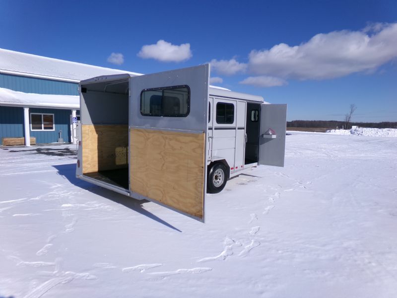 Used Horse Trailers for Sale