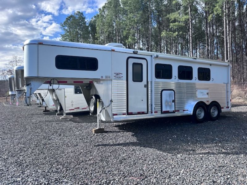 Used Horse Trailers for Sale