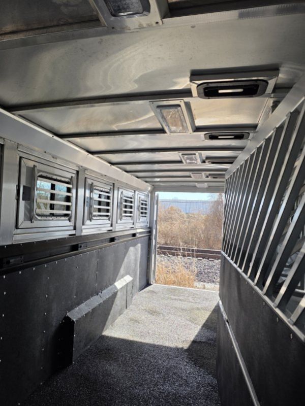 Used Horse Trailers for Sale