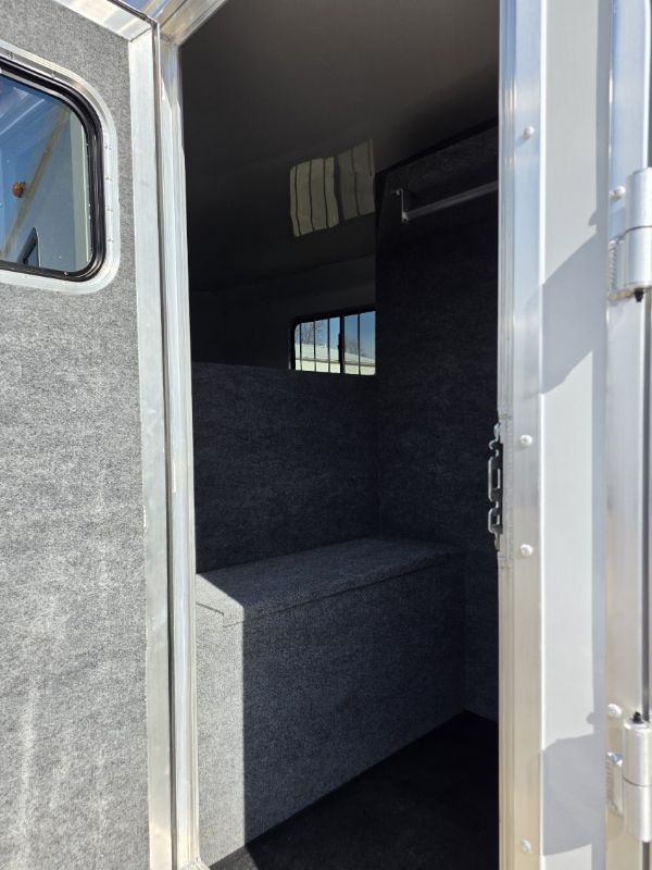 Used Horse Trailers for Sale