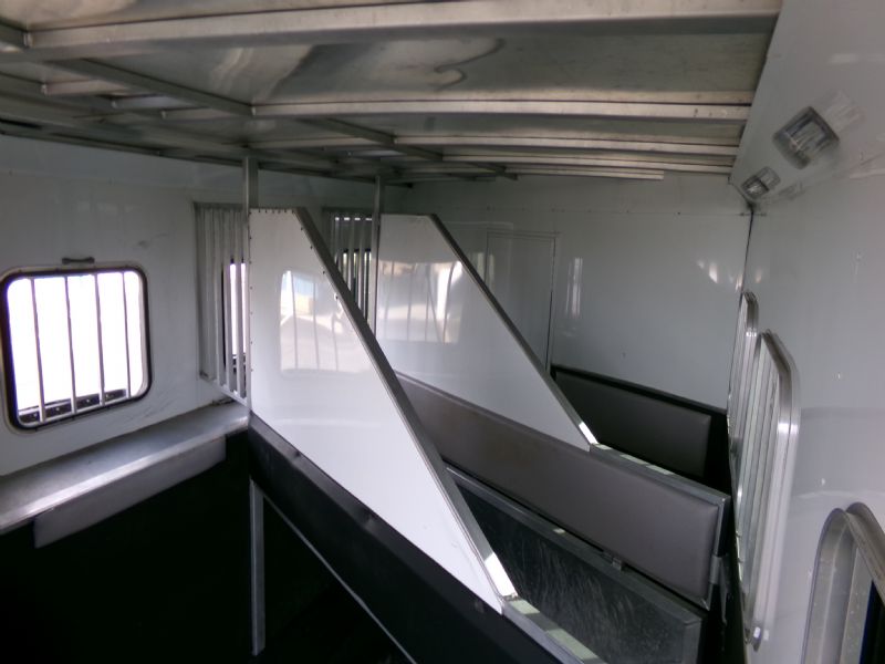 Used Horse Trailers for Sale