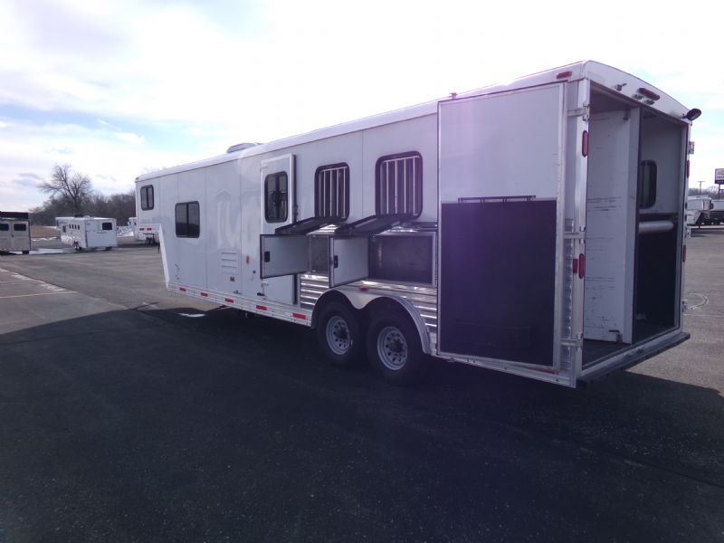 Used Horse Trailers for Sale
