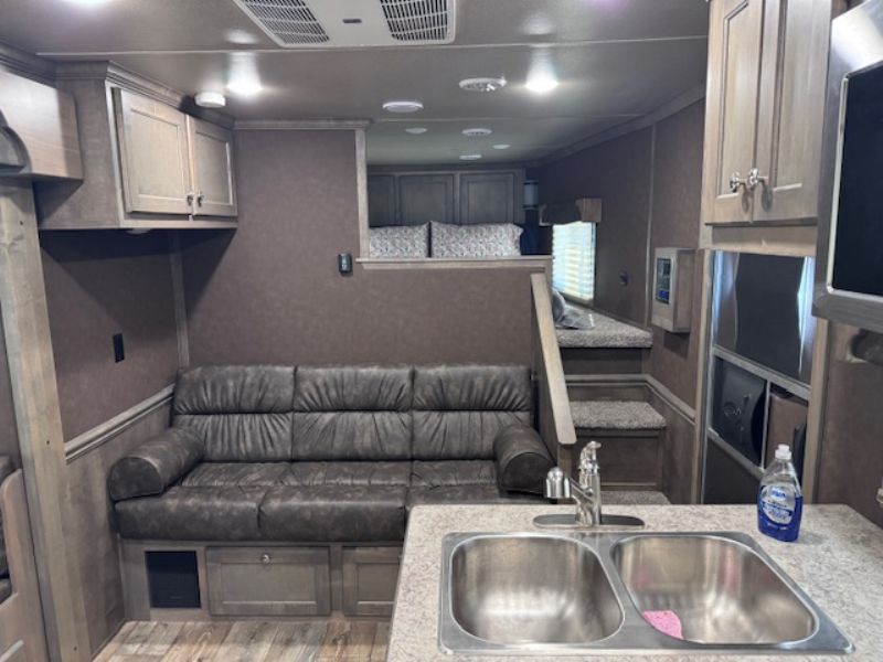 Used Horse Trailers for Sale