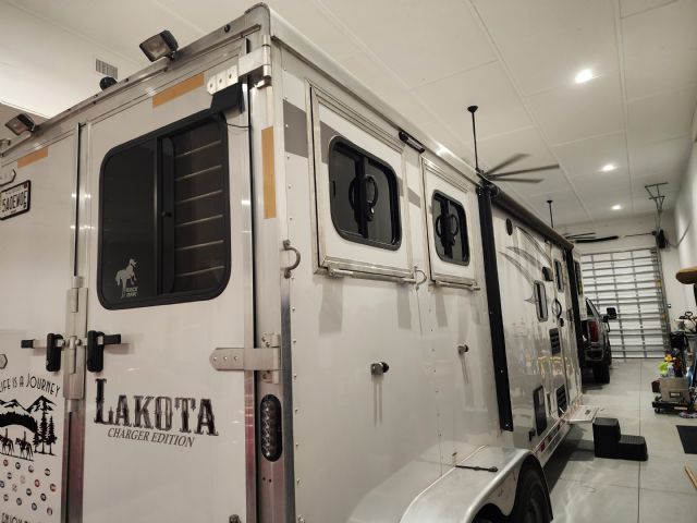 Used Horse Trailers for Sale