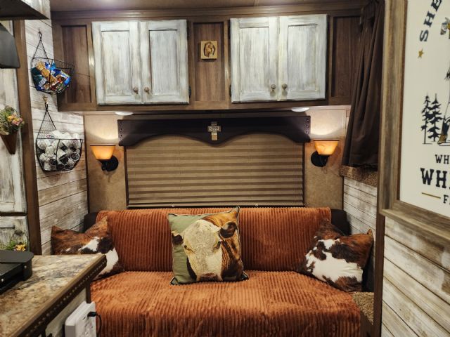 Used Horse Trailers for Sale