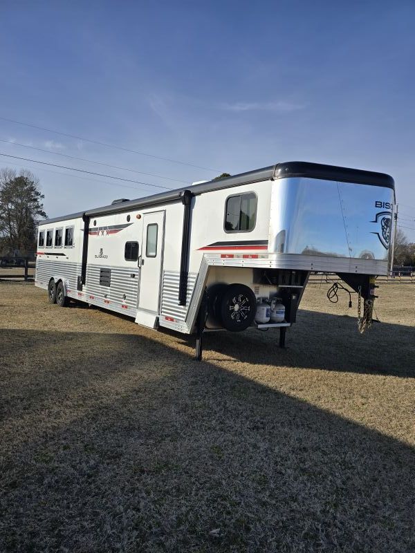 Used Horse Trailers for Sale