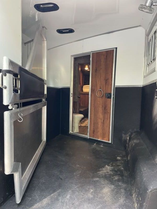Used Horse Trailers for Sale