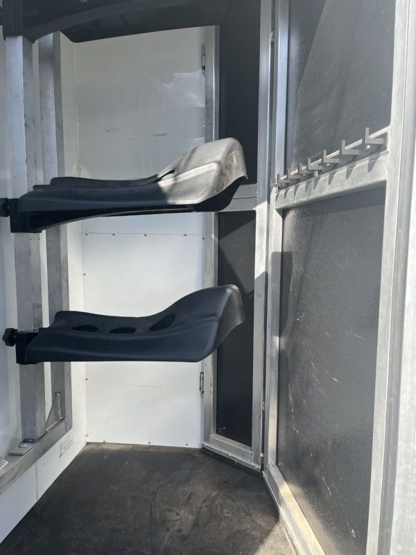 Used Horse Trailers for Sale