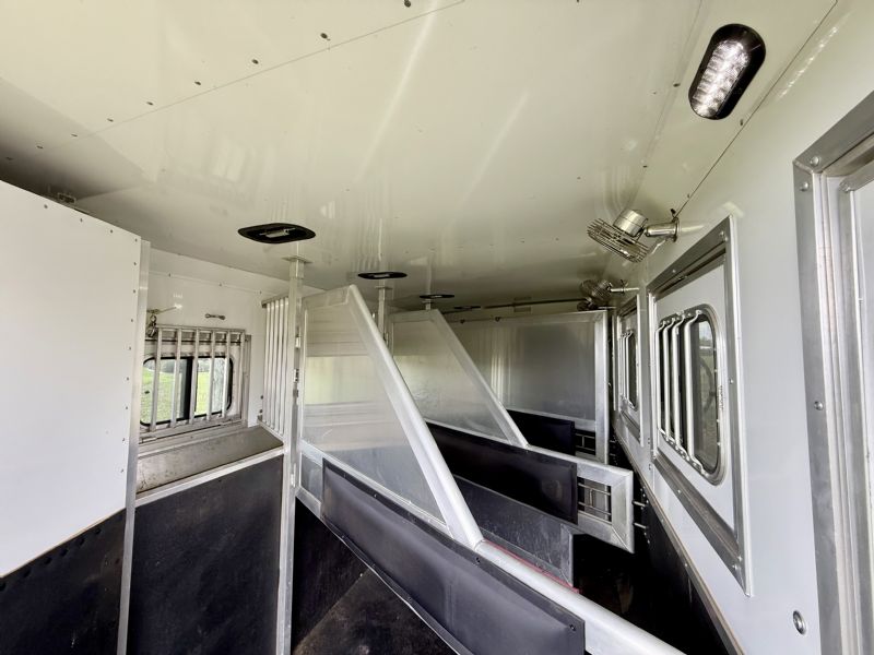 Used Horse Trailers for Sale