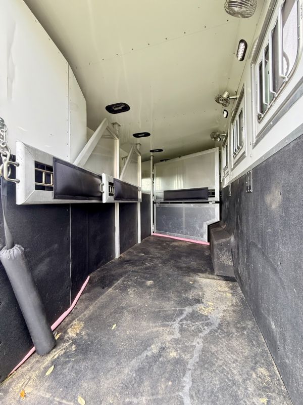 Used Horse Trailers for Sale