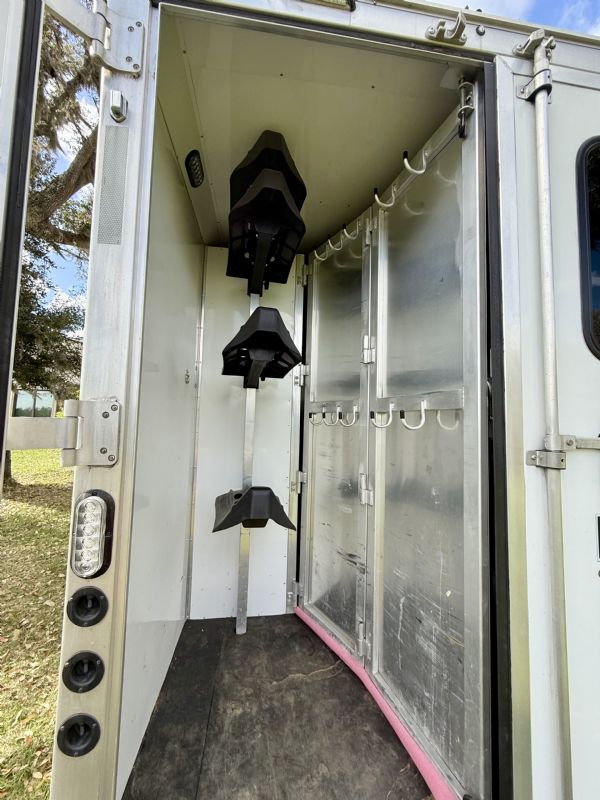 Used Horse Trailers for Sale