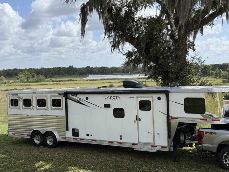 Used Horse Trailers for Sale